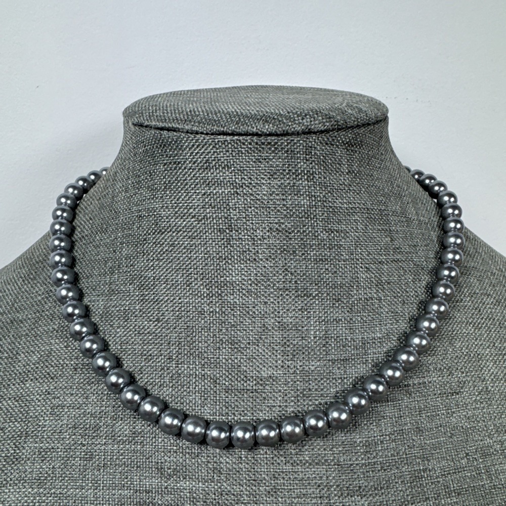 Vintage Gray Faux Pearl Acrylic Round Bead Classic Necklace Sign Korea 16 inch